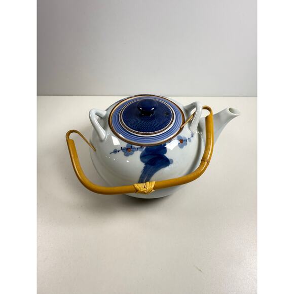 Arita Ware Grey Floral Japanese Tea Set with Teapot & 5 Cups w/ Lids Modern - Picture 7 of 9